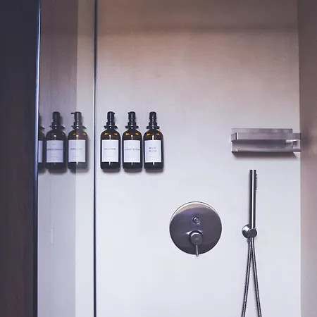 Scala - Boutique Eco In Le Marche بوتنزا بيسينا